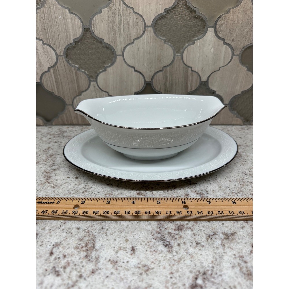 Royal Prestige White Lace 350 Gravy Boat Attached Underplate Fine China Japan